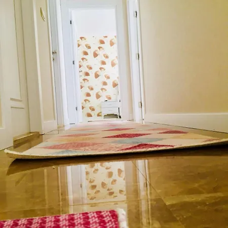 Al Yakut Gayrimenkul Apartment