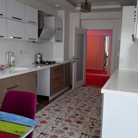 Al Yakut Gayrimenkul Apartment *